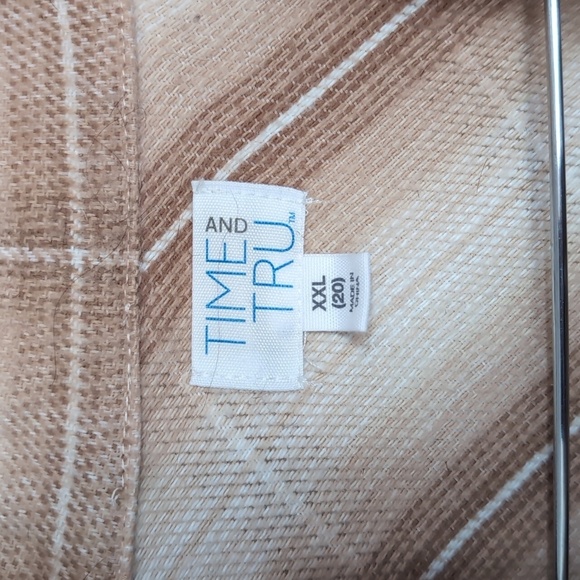 Time and Tru Beige White Flannel Button Front Shacket Size XXL - Picture 2 of 6